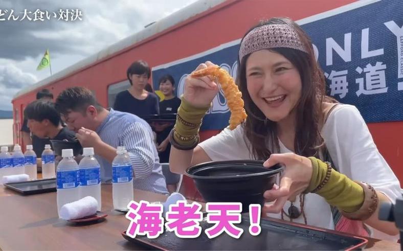 “超人”加特林参加日本综艺节目，震撼世界